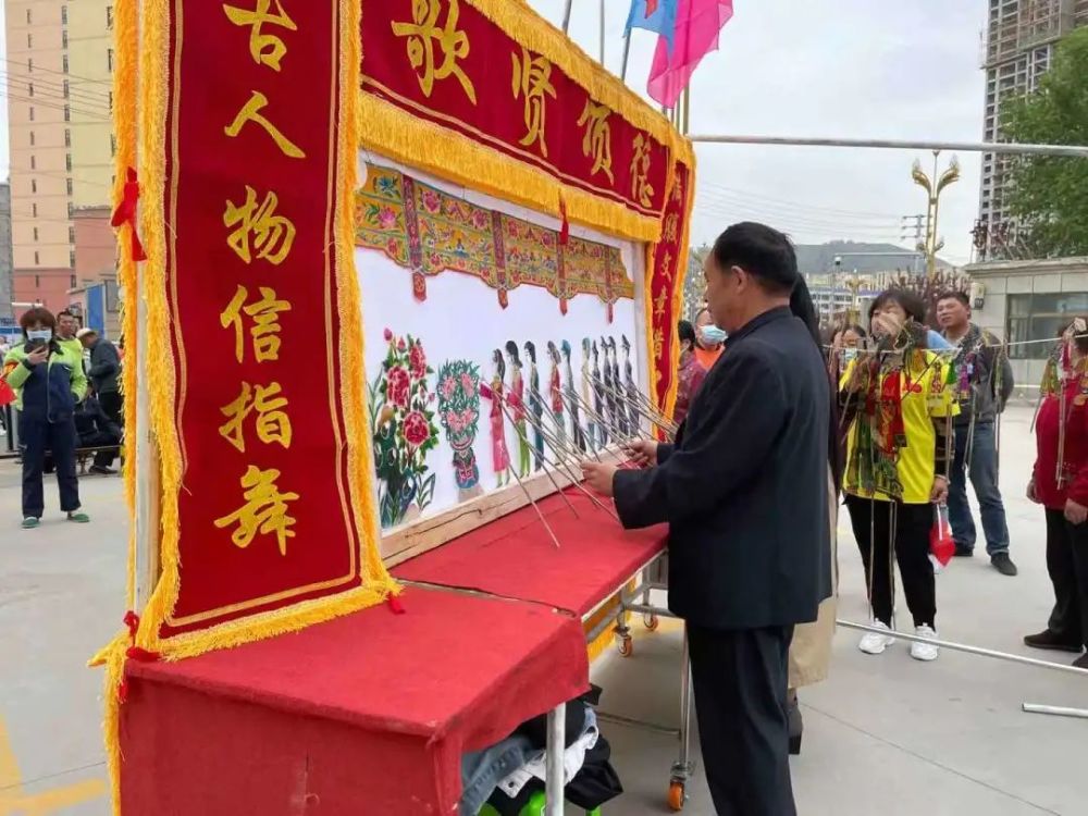 新澳門王中王期期中，揭秘彩票背后的秘密與策略，揭秘新澳門王中王彩票背后的秘密與策略，期期中探秘彩票世界