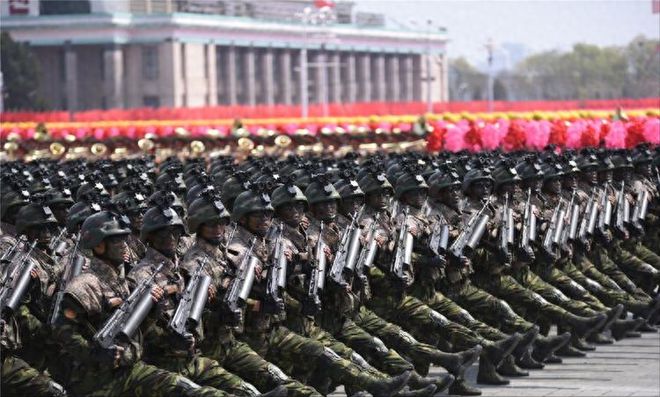 閱兵式的重要性，彰顯國(guó)威、凝聚民心與展示軍事力量，閱兵式的意義，彰顯國(guó)威、凝聚民心與展示軍事力量風(fēng)采
