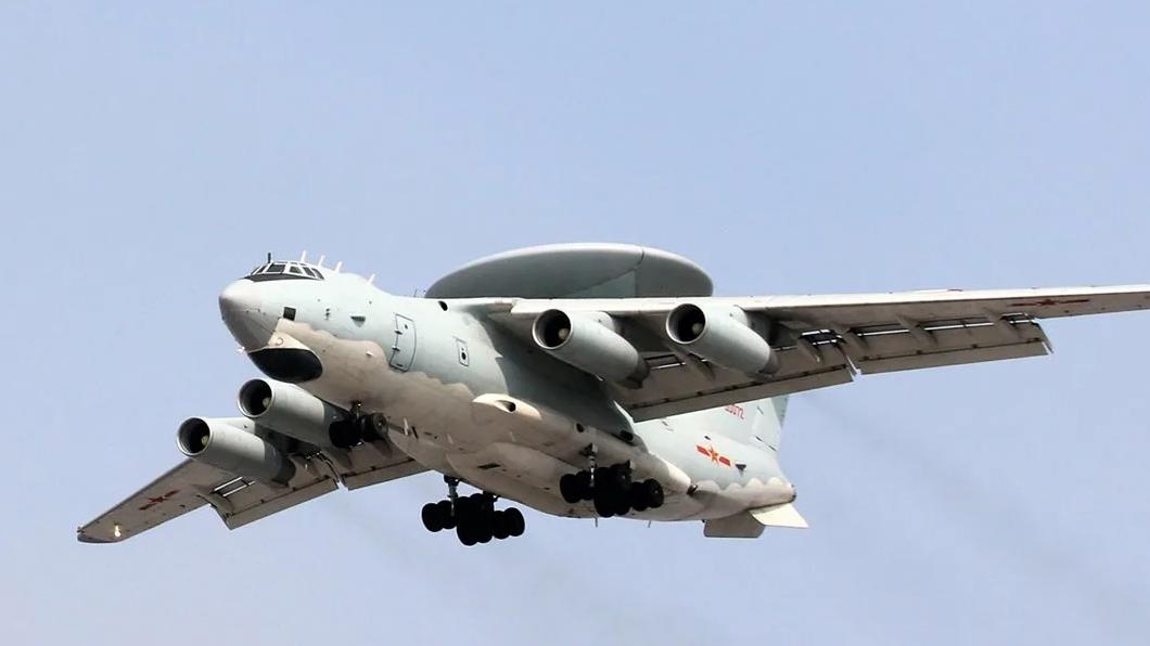 空警預(yù)警機(jī)2000，技術(shù)前沿的空中衛(wèi)士，技術(shù)前沿的空中衛(wèi)士——空警預(yù)警機(jī)2000