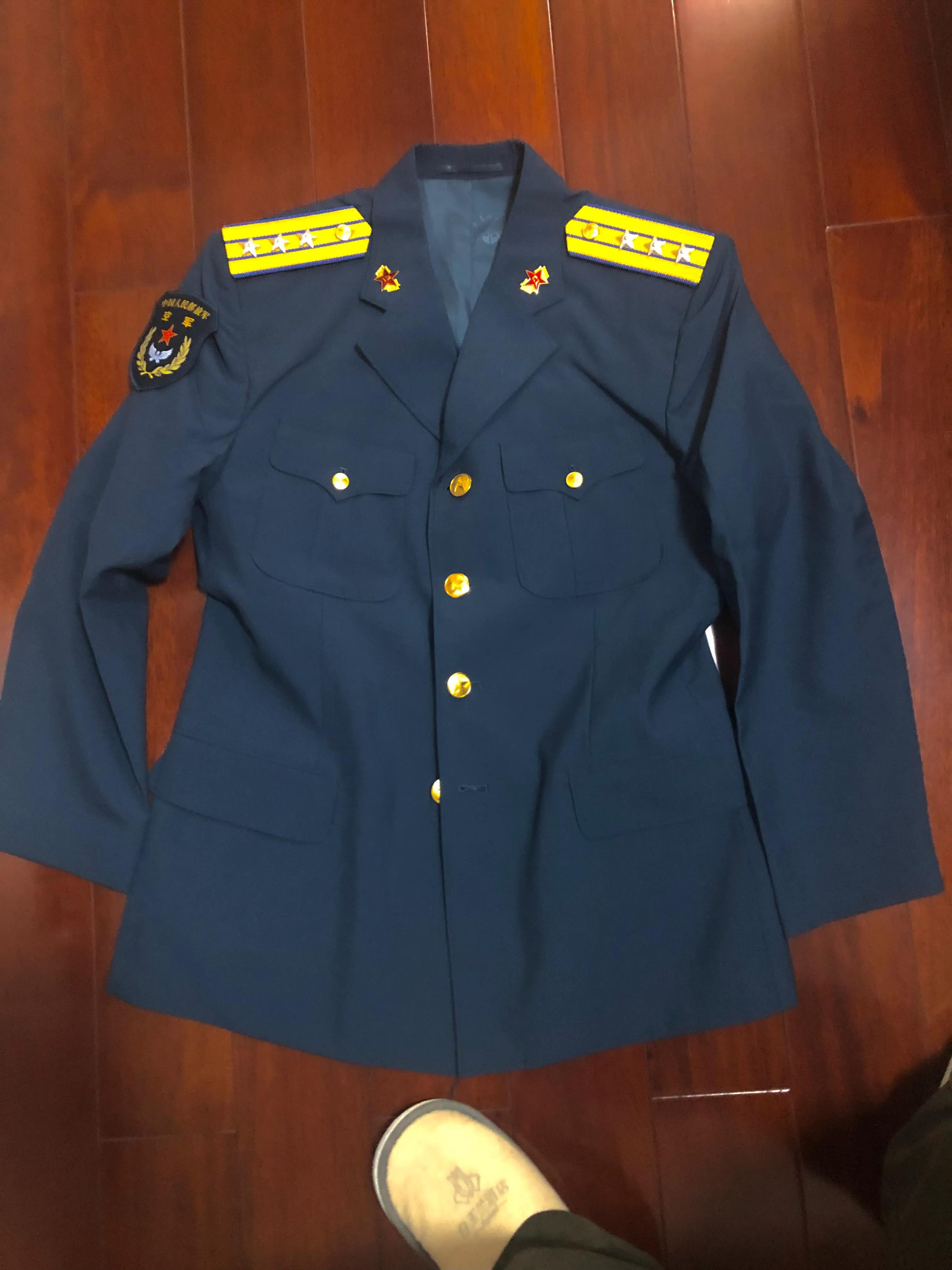 揭秘中國軍隊07式軍服常服，設計背后的故事與意義，揭秘中國軍隊07式軍服常服設計背后的故事與深層意義