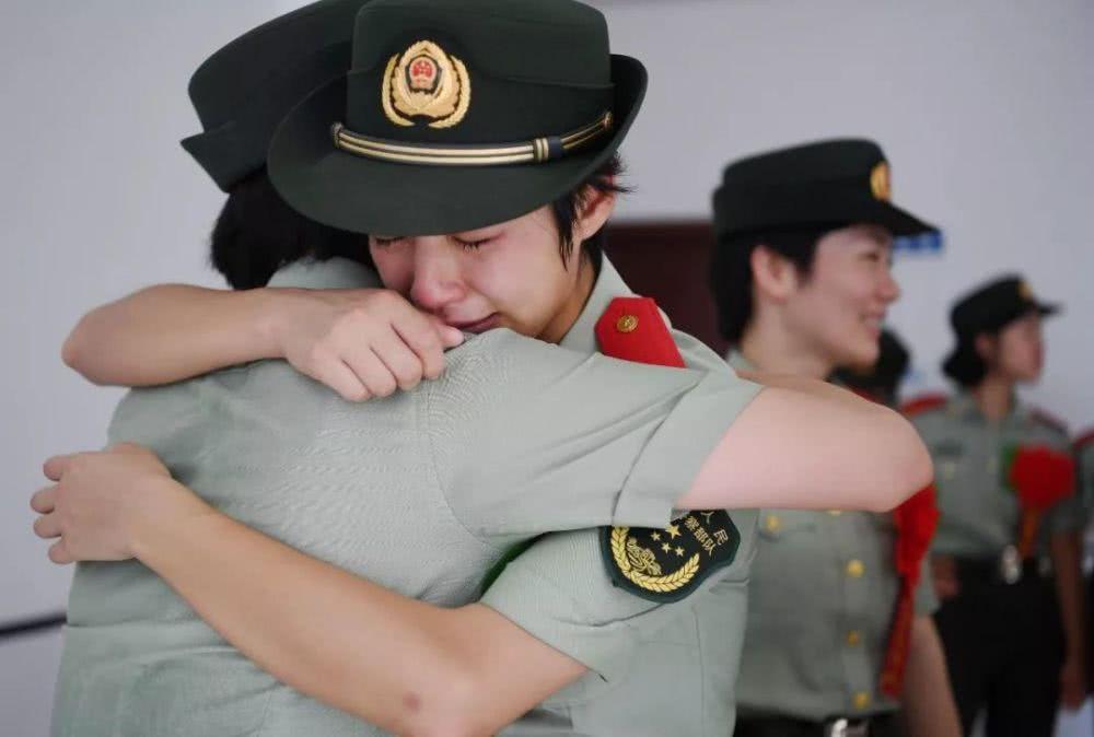 關(guān)于21式各軍種八一臂章的探討，關(guān)于各軍種八一臂章的探討，深入解析21式臂章特點