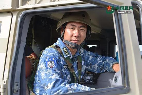滿廣志現(xiàn)在是什么軍銜？深度解析其軍事生涯及成就，滿廣志的軍銜與軍事生涯，深度解析及成就概覽