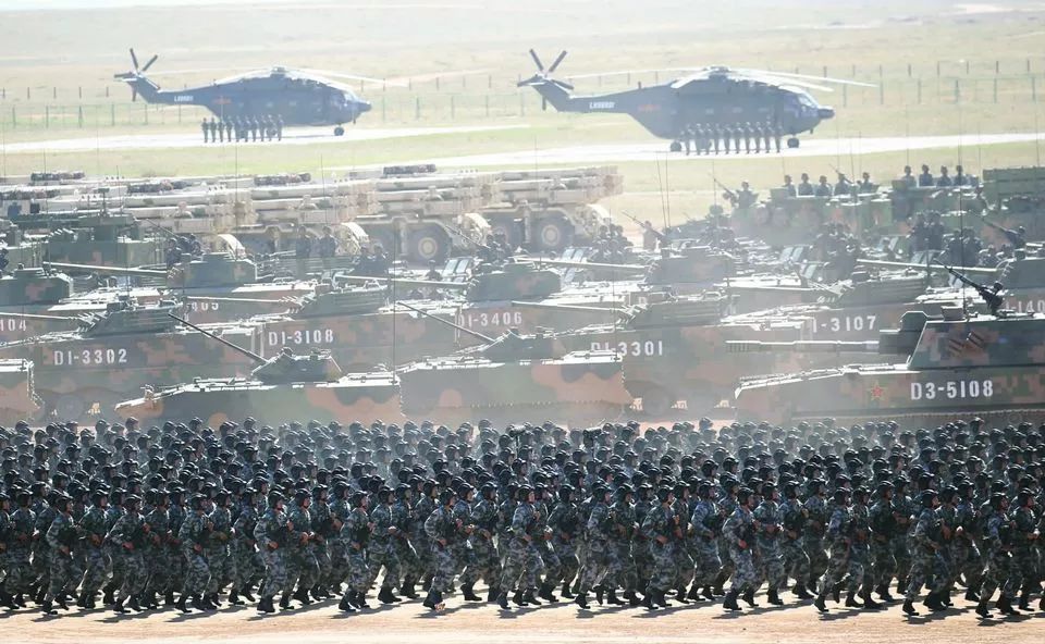 建軍90周年閱兵儀式，回顧輝煌歷程，展望嶄新未來，建軍90周年閱兵儀式，回顧輝煌歷程，展望嶄新未來，彰顯軍威國威的力量展示