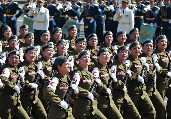 盤點世界各國閱兵，壯麗場面與軍事力量展示，全球閱兵盛況盤點，壯麗場面與軍事力量的展示