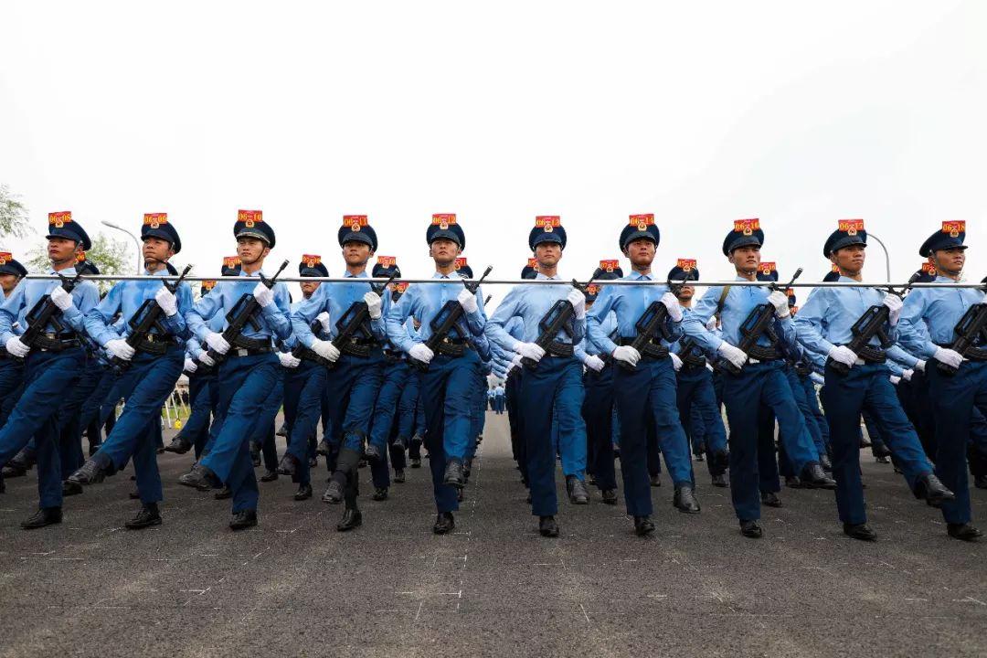 閱兵盛典，2019年的震撼與感動(dòng)——我的觀后感，閱兵盛典的震撼與感動(dòng)，我的觀后感回顧與展望（2019年）