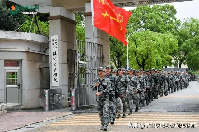 軍事院校分?jǐn)?shù)線詳解，如何把握入學(xué)門檻？，軍事院校分?jǐn)?shù)線詳解，如何把握入學(xué)門檻與提高錄取機會？
