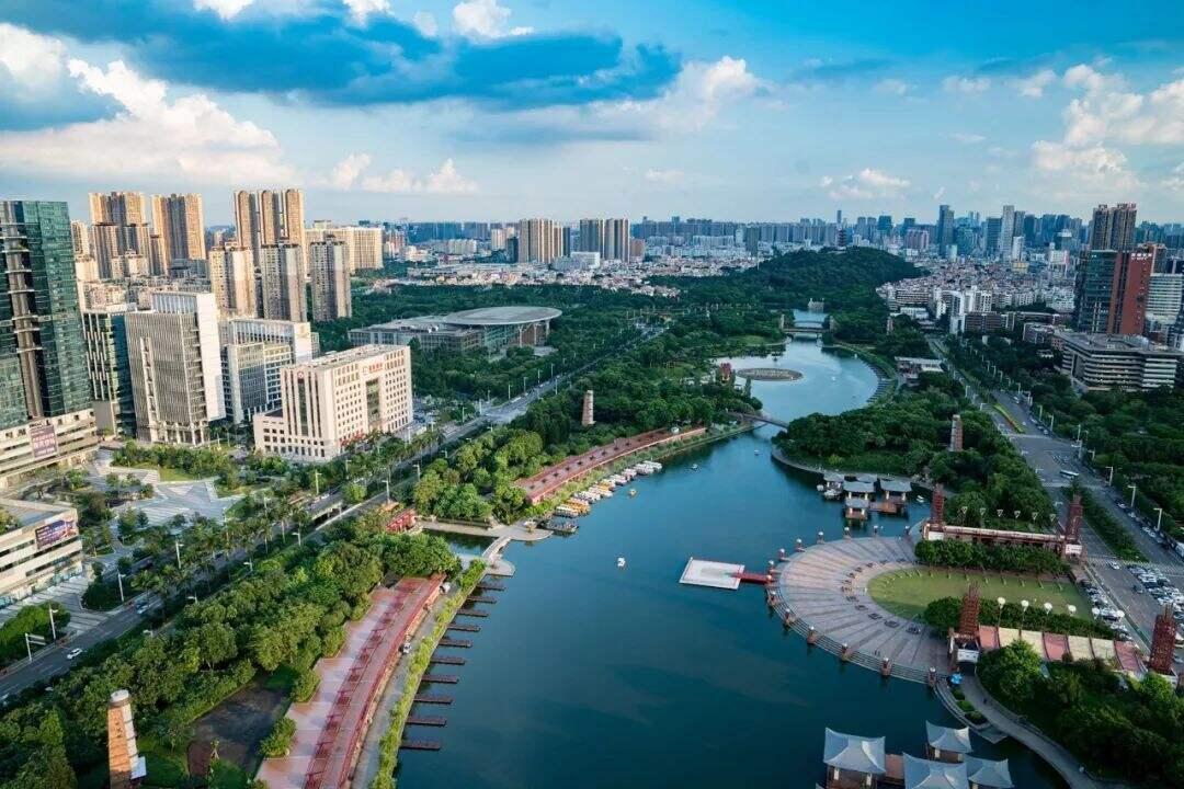 澳門正版免費(fèi)資源展望，邁向未來(lái)的精準(zhǔn)服務(wù)體驗(yàn)（2025展望），澳門正版資源展望，邁向精準(zhǔn)服務(wù)體驗(yàn)的未來(lái)之路（2025年展望）