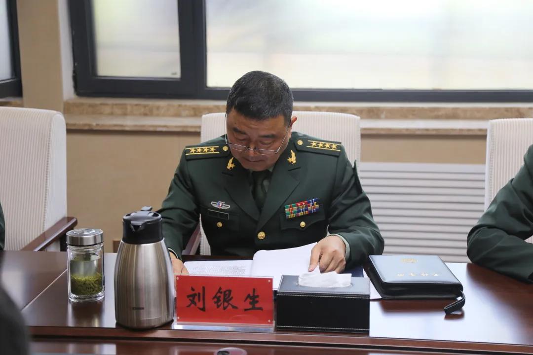 部隊(duì)每日新聞講評稿子，部隊(duì)每日新聞講評概覽，最新動(dòng)態(tài)與要點(diǎn)解析