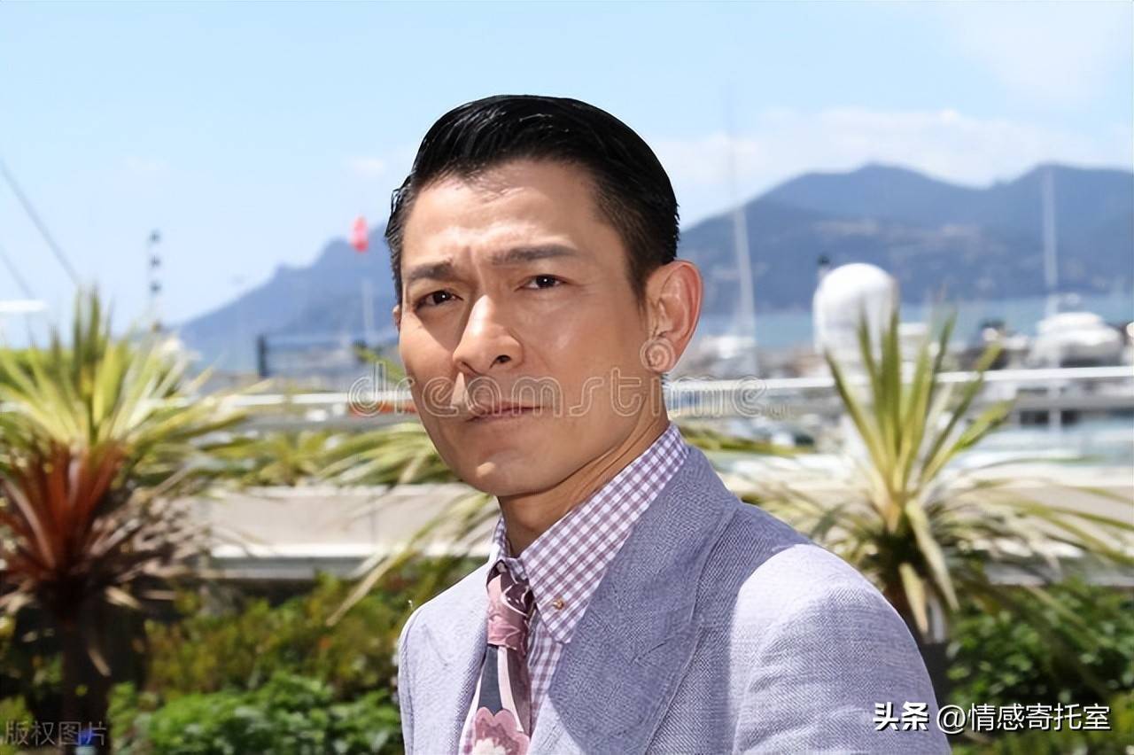 香港內(nèi)部一肖王中王新水，揭秘背后的秘密與探索真實(shí)面貌，香港內(nèi)部揭秘，一肖王中王新水背后的真相與真實(shí)面貌探索