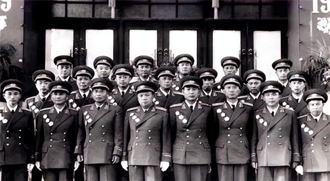 開國將軍僅剩兩位，歷史的見證與時代的記憶，開國將軍僅余兩位，歷史的見證，時代的記憶烙印