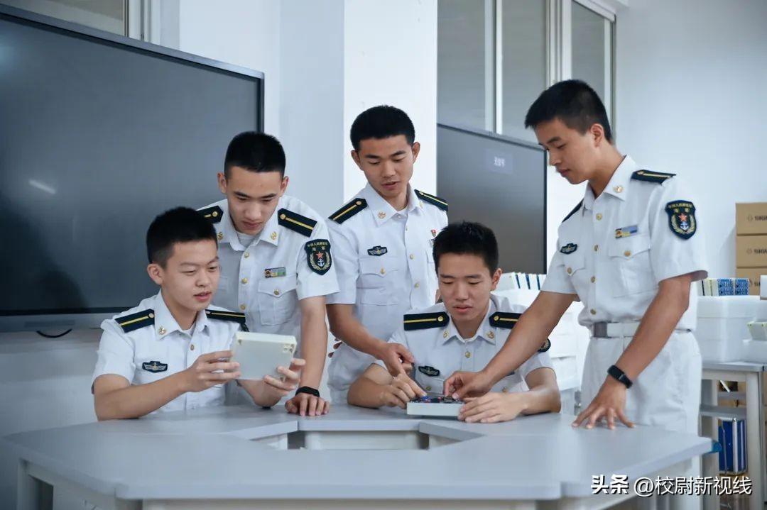軍校錄取分?jǐn)?shù)線2023年分析預(yù)測及備考策略，2023年軍校錄取分?jǐn)?shù)線分析與預(yù)測，備考策略指南