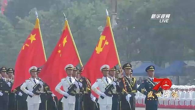 慶祝中國人民解放軍建軍七十周年大閱兵，完整視頻回顧，中國人民解放軍建軍七十周年大閱兵全景回顧，榮耀瞬間，震撼心靈！