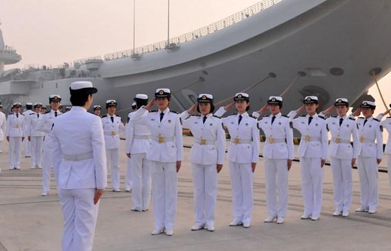 遼寧艦上的女兵角色與職責解析，遼寧艦上的女兵角色與職責探討