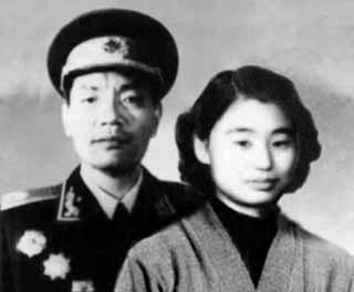 鐵血中文網(wǎng)，引領(lǐng)在線閱讀新風(fēng)尚的領(lǐng)先平臺，鐵血中文網(wǎng)，引領(lǐng)在線閱讀新風(fēng)尚的領(lǐng)航平臺