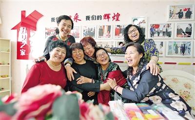 管家婆官網(wǎng)，一站式財(cái)務(wù)管理解決方案的領(lǐng)先平臺(tái)，管家婆官網(wǎng)，領(lǐng)先的一站式財(cái)務(wù)管理解決方案平臺(tái)