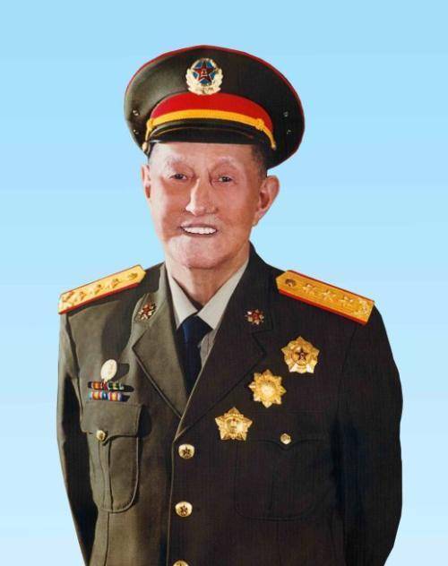 現(xiàn)任中國(guó)人民解放軍總參謀長(zhǎng)是誰(shuí)，深度解析我軍領(lǐng)導(dǎo)核心的新成員，中國(guó)人民解放軍總參謀長(zhǎng)深度解析，新領(lǐng)導(dǎo)核心成員揭秘