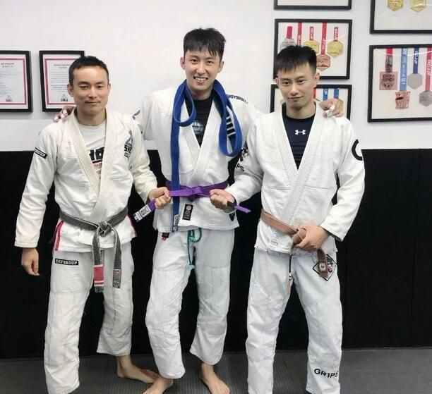 新澳門必中三肖三碼三期必開劉伯——揭秘博彩世界的秘密，揭秘博彩世界，劉伯三期必中新澳門三肖三碼