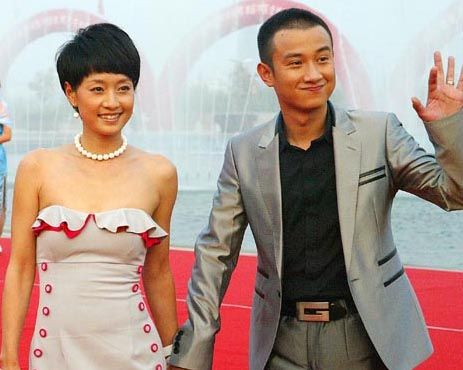 馬伊琍和文章最新消息，演藝圈的動(dòng)態(tài)與熱議話題，馬伊琍與文章最新動(dòng)態(tài)揭秘，演藝圈熱議話題熱議不斷！