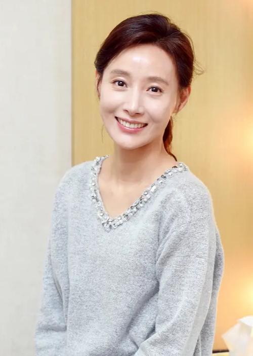 韓國女演員去世，緬懷與反思，韓國女演員離世，緬懷與反思演藝圈之痛