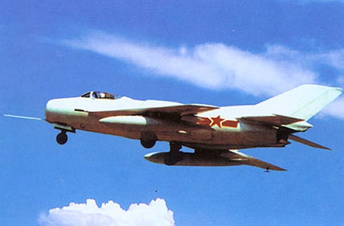 殲-12戰(zhàn)斗機(jī)，中國空軍的重要里程碑，殲-12戰(zhàn)斗機(jī)，中國空軍發(fā)展的重要里程碑