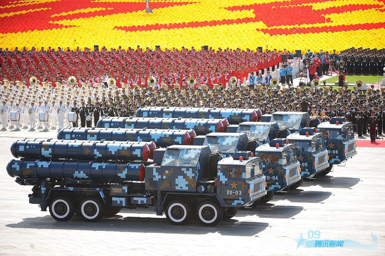 大閱兵2009視頻完整版，回顧歷史，銘記榮耀時(shí)刻，「大閱兵2009回顧，榮耀時(shí)刻的歷史印記」