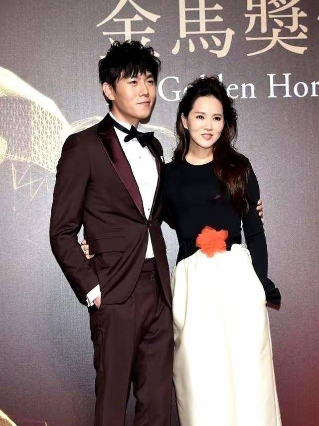 關(guān)于秦昊伊能靜婚變事件，真相與傳聞的解讀，秦昊伊能靜婚姻風(fēng)波真相揭秘，真相與傳聞解讀
