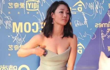 揭秘白百何的別名之謎，一指禪背后的故事與含義，白百何別名之謎揭秘，一指禪背后的故事與深層含義探索