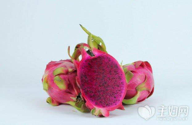 火龍果的營養(yǎng)價(jià)值與健康益處，吃火龍果有什么好處和功效，火龍果的營養(yǎng)價(jià)值與健康益處，健康吃果，火龍果的益處與功效全解析