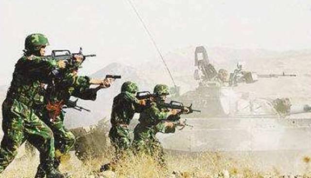 軍事圖片高清大圖，歷史與現(xiàn)代的戰(zhàn)爭(zhēng)影像展示，軍事圖片高清展示，歷史與現(xiàn)代的戰(zhàn)爭(zhēng)影像大觀