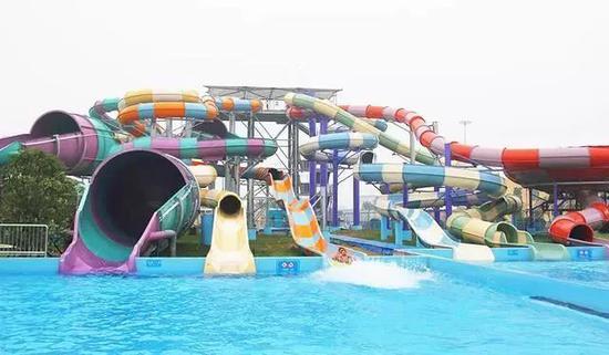 鄭州水上樂園，盡享水上樂趣的最佳勝地，鄭州水上樂園，盡享水上樂趣的絕佳勝地