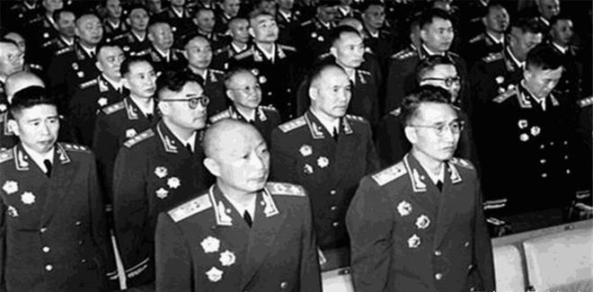 上將退休了，警衛(wèi)工作的延續(xù)與尊重，上將退休后，警衛(wèi)工作的傳承與尊重致敬