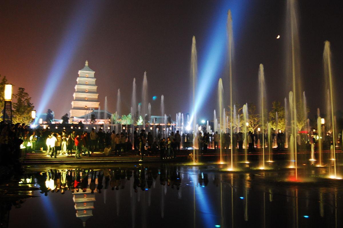 大雁塔音樂(lè)噴泉開放時(shí)間及相關(guān)信息詳解，大雁塔音樂(lè)噴泉開放時(shí)間、詳細(xì)信息全解析