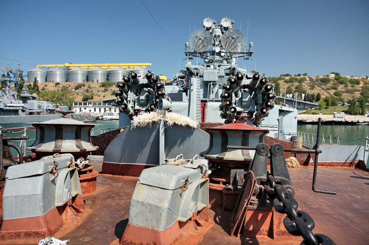 中國(guó)3萬(wàn)噸核動(dòng)力巡洋艦，引領(lǐng)新時(shí)代的海上霸主，中國(guó)新時(shí)代海上霸主，3萬(wàn)噸核動(dòng)力巡洋艦領(lǐng)航全球海域