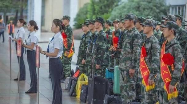 十個(gè)當(dāng)兵有九個(gè)后悔？深度解讀背后的原因與真相，深度解讀，為何十個(gè)當(dāng)兵中有九個(gè)后悔？背后的原因與真相探討