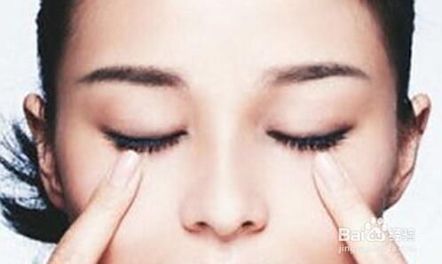 快速消除眼袋的小妙招，實(shí)用指南助你煥發(fā)青春光彩，快速消除眼袋秘訣，實(shí)用指南重塑青春光彩亮眼魅力