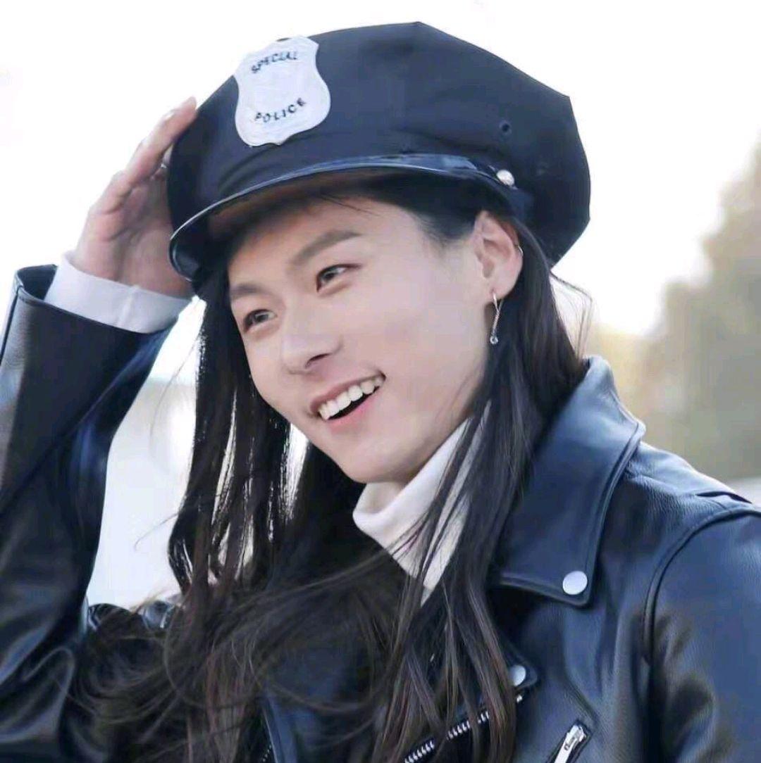 韓國(guó)娛樂(lè)圈真實(shí)爆料，揭秘背后的故事，韓國(guó)娛樂(lè)圈內(nèi)幕揭秘，真實(shí)故事背后的真相