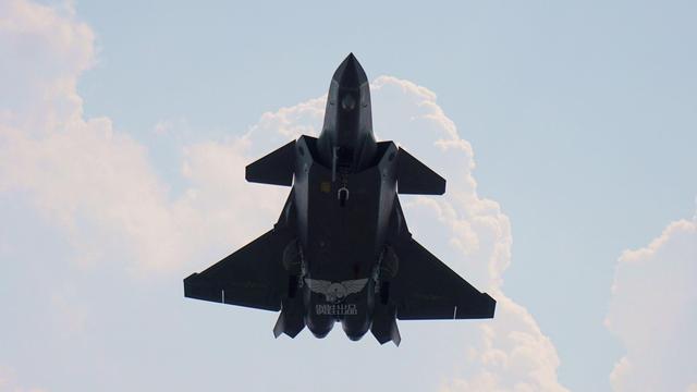 中國(guó)最強(qiáng)戰(zhàn)機(jī)秒殺殲20，深度解析與比較，中國(guó)頂尖戰(zhàn)機(jī)對(duì)比殲20，深度解析與性能對(duì)比