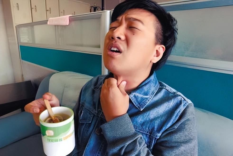 感冒了擔(dān)心自己是新冠？了解這些，讓你安心應(yīng)對，感冒疑慮新冠？專家解答助你安心應(yīng)對