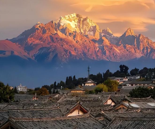 云南7日游攻略，探索美麗的云南風(fēng)光與文化底蘊(yùn)，云南7日游攻略，深度探索云南美景與文化底蘊(yùn)